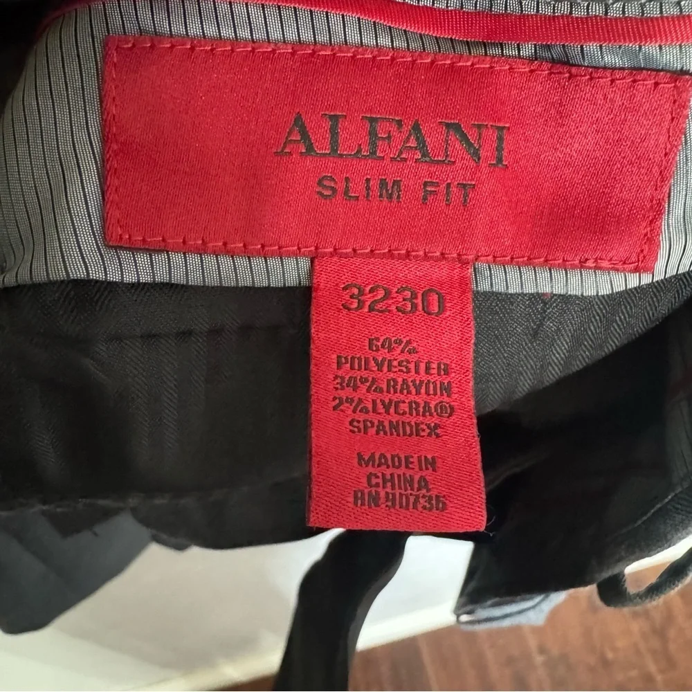 Alfani 2pc Suit Mens Gray Slim Fit Top, 32/30 Bottom Slim Fit